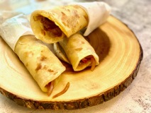 এগ চিকেন রোল  (Egg Chicken Roll)